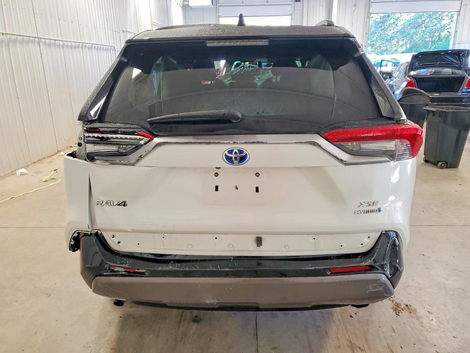 Снимка 6 от търг – 2020 TOYOTA RAV4 с VIN 2T3EWRFVXLW081035