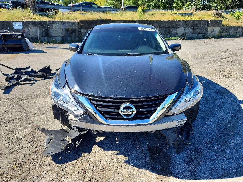 Photo 5 from auction – 2017 NISSAN ALTIMA with VIN 1N4AL3AP0HN363878