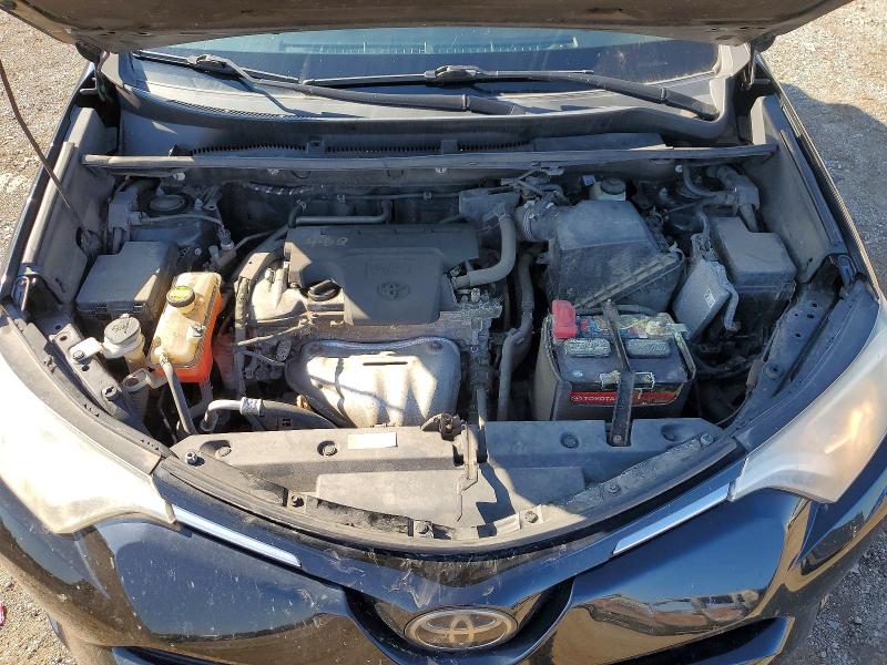 Photo 12 from auction – 2018 TOYOTA RAV4 with VIN 2T3RFREV7JW704997