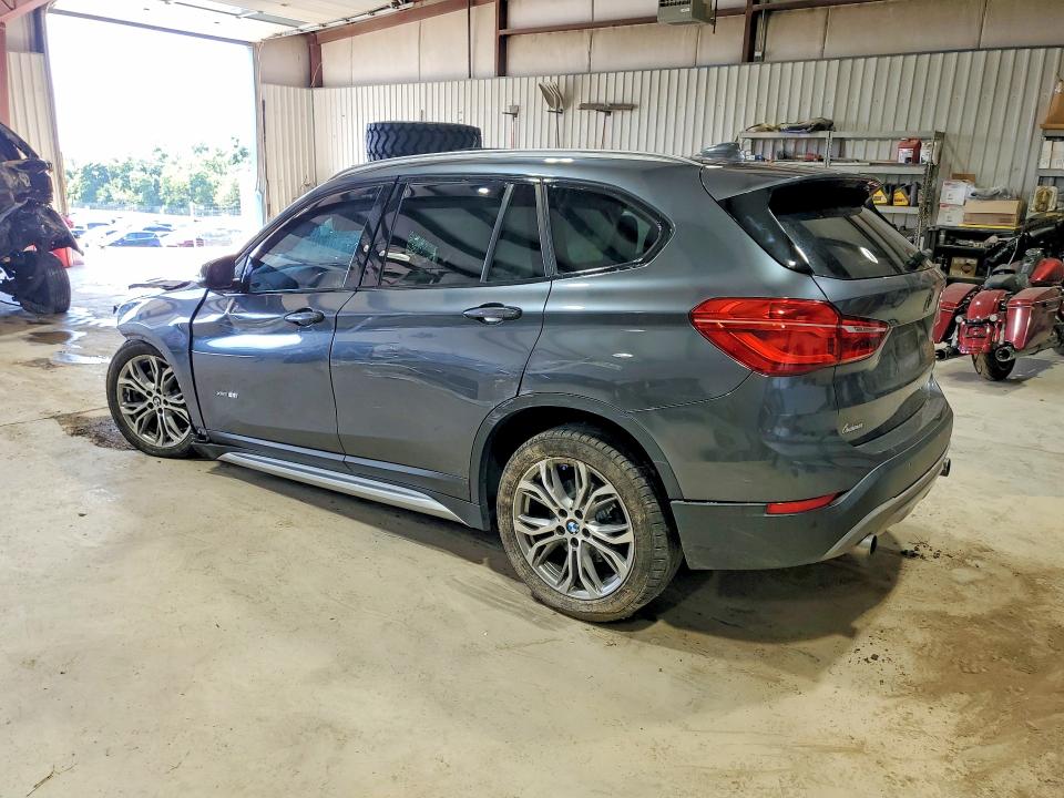 Zdjęcie 2 z aukcji – 2017 BMW X1 z VIN WBXHT3C32H5F69860