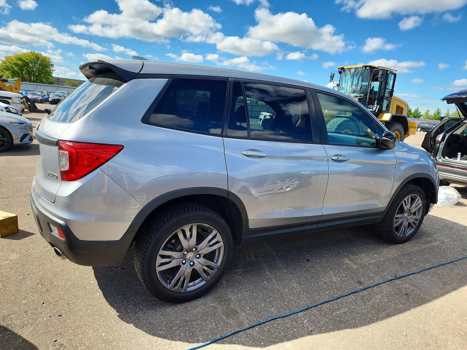 Photo 3 from auction – 2019 HONDA PASSPORT with VIN 5FNYF8H55KB027148