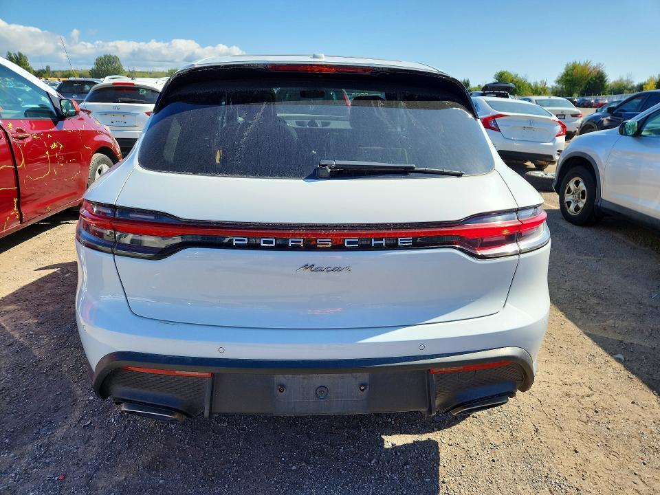 Zdjęcie 6 z aukcji – 2022 PORSCHE MACAN z VIN WP1AA2A53NLB05708