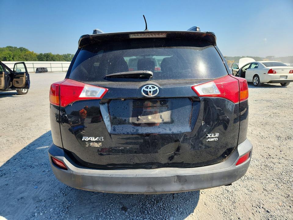 Photo 6 from auction – 2015 TOYOTA RAV4 with VIN 2T3RFREV1FW304361
