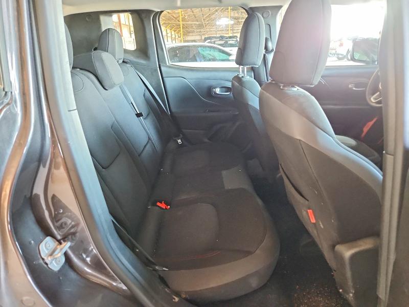 Photo 10 from auction – 2020 JEEP RENEGADE with VIN ZACNJBC11LPL18952