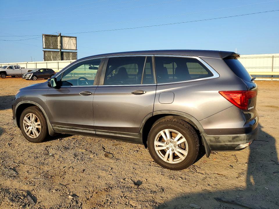 Photo 2 from auction – 2016 HONDA PILOT with VIN 5FNYF5H19GB025101
