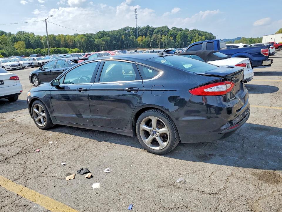Photo 2 from auction – 2016 FORD FUSION with VIN 3FA6P0H77GR300898