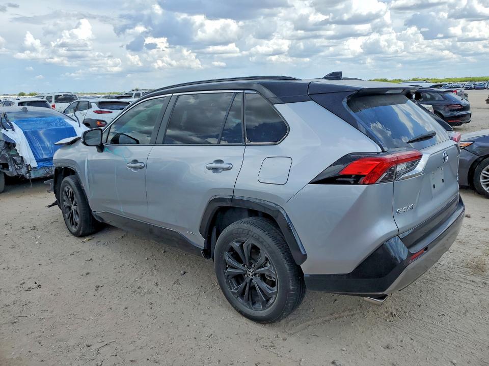 Photo 2 from auction – 2022 TOYOTA RAV4 with VIN JTME6RFV0NJ017779