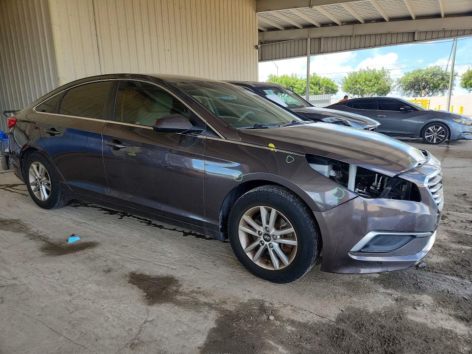 Photo 4 from auction – 2017 HYUNDAI SONATA with VIN 5NPE24AF8HH506216