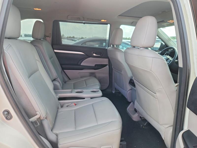 Photo 11 from auction – 2014 TOYOTA HIGHLANDER with VIN 5TDKKRFH2ES030514