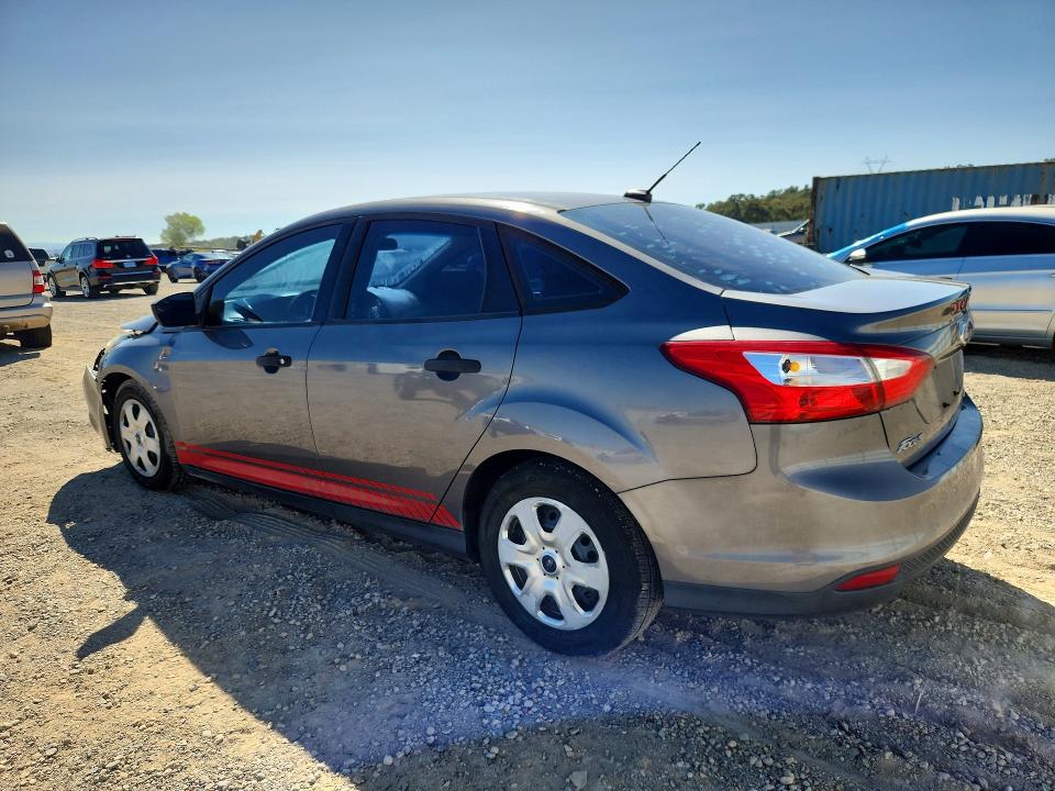 Photo 2 from auction – 2012 FORD FOCUS with VIN 1FAHP3E28CL435027