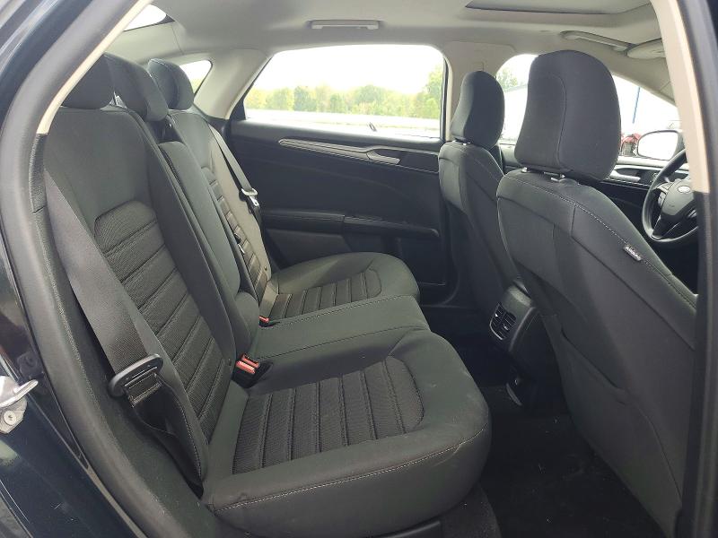 Foto 10 de la subasta – 2020 FORD FUSION con VIN 3FA6P0LU1LR265850