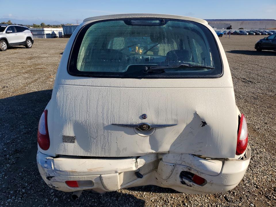 Photo 6 from auction – 2006 CHRYSLER PT CRUISER with VIN 3A4FY58B26T201474