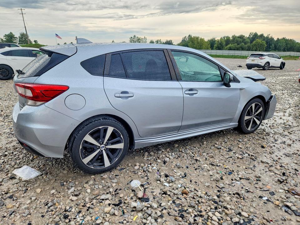 Photo 3 from auction – 2017 SUBARU IMPREZA with VIN 4S3GTAK61H3726330
