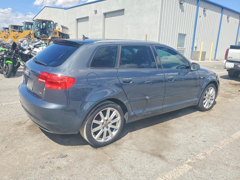 صورة رقم 3 من المزاد - 2013 AUDI A3 مع VIN WAUKJAFM4DA003728