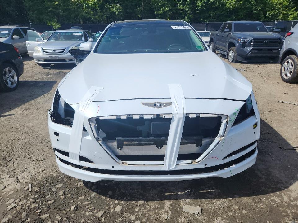 Photo 5 from auction – 2016 HYUNDAI GENESIS with VIN KMHGN4JE1GU138534
