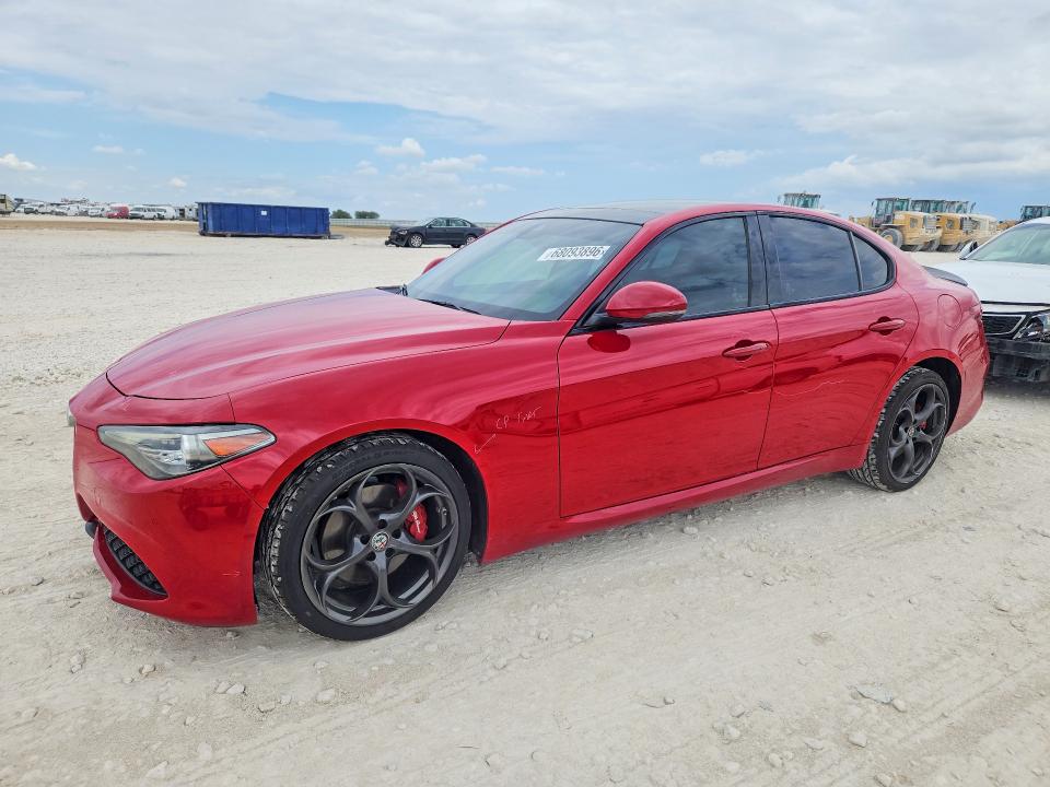ALFA ROMEO GIULIA 2018 with VIN ZARFAEEN1J7570287 - Photo from auction