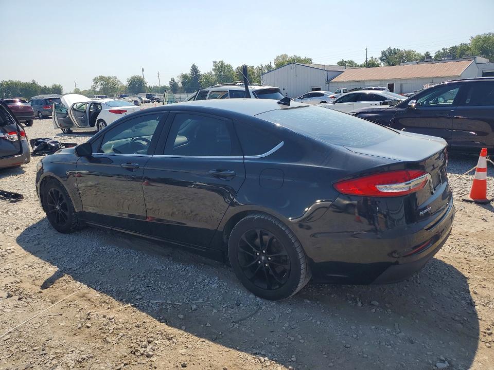 Photo 2 from auction – 2019 FORD FUSION with VIN 3FA6P0HD4KR165944