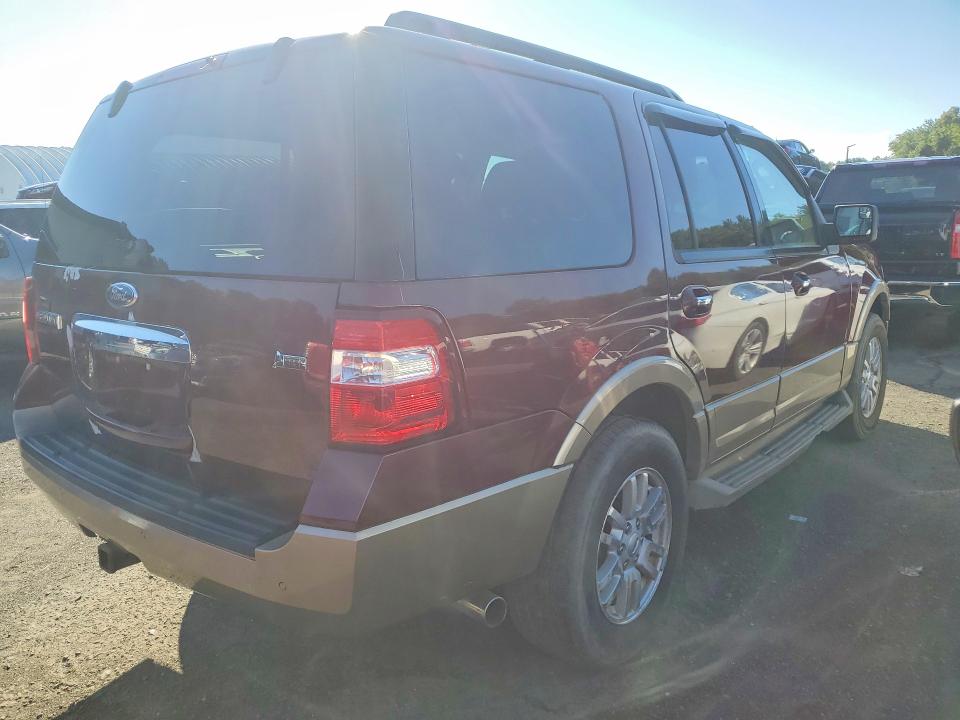 Photo 3 from auction – 2012 FORD EXPEDITION with VIN 1FMJU1J5XCEF07550
