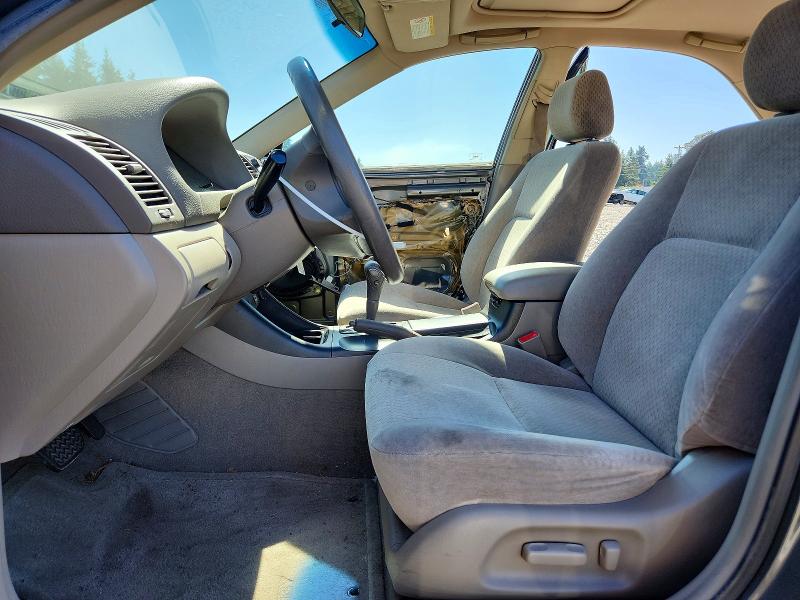 Photo 7 from auction – 2003 TOYOTA CAMRY with VIN JTDBE32K230145183