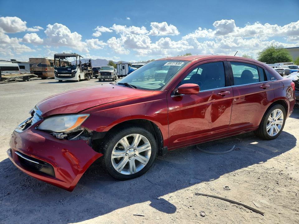CHRYSLER 200 2013 with VIN 1C3CCBAB4DN670292 - Photo from auction