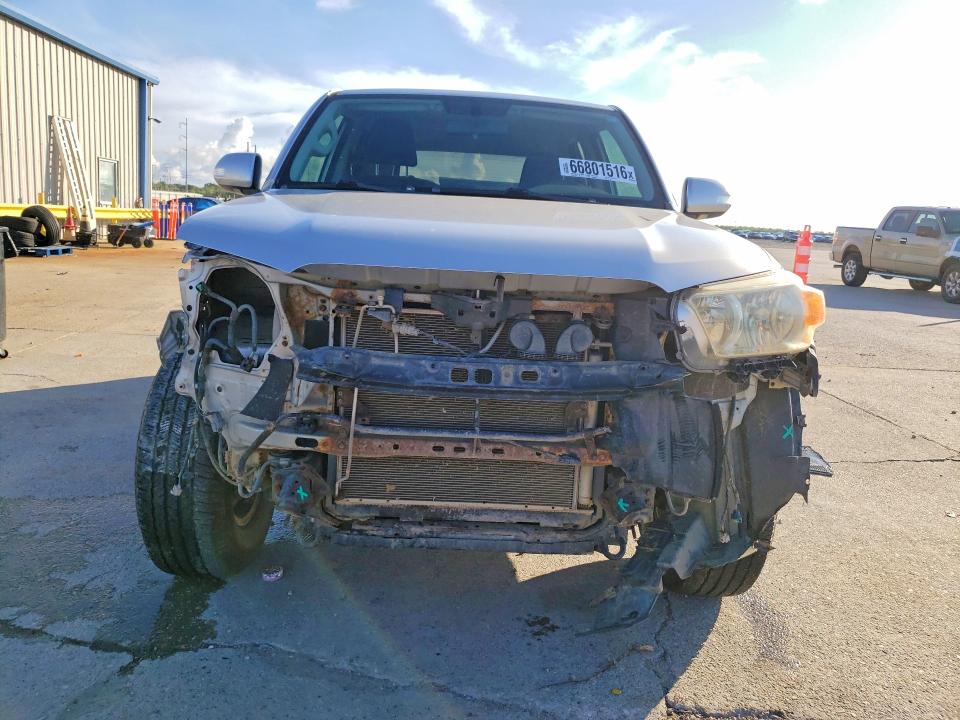 Photo 5 from auction – 2011 TOYOTA 4RUNNER with VIN JTEZU5JRXB5031148