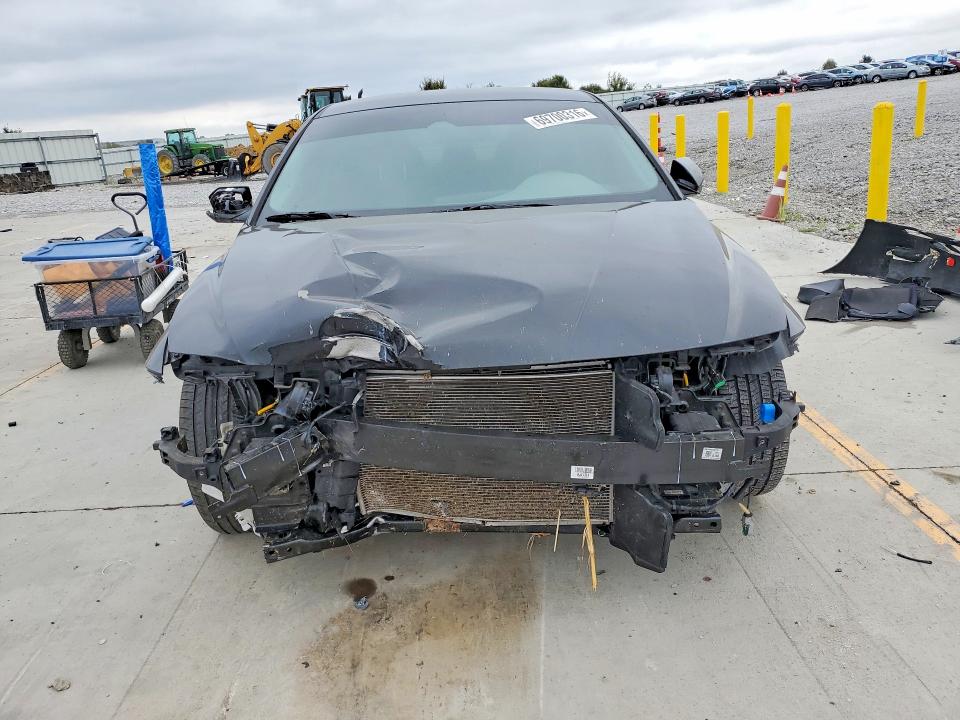 Снимка 5 от търг – 2025 HYUNDAI ELANTRA с VIN KMHLM4DGXSU961485
