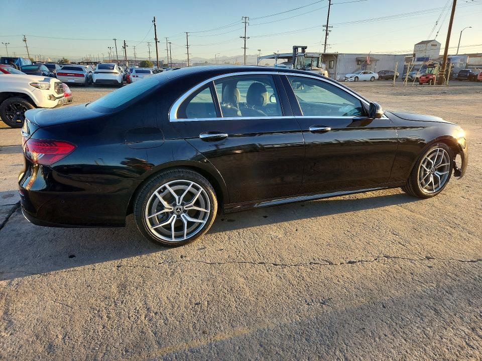 Photo 3 from auction – 2021 MERCEDES-BENZ E with VIN W1KZF8DB7MA887182