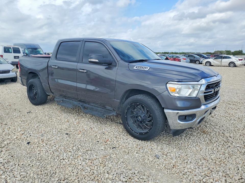 Photo 4 from auction – 2019 RAM 1500 with VIN 1C6RREFT1KN684324