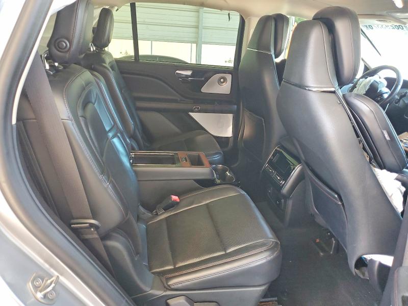 Photo 11 from auction – 2020 LINCOLN AVIATOR with VIN 5LM5J7XC9LGL34236