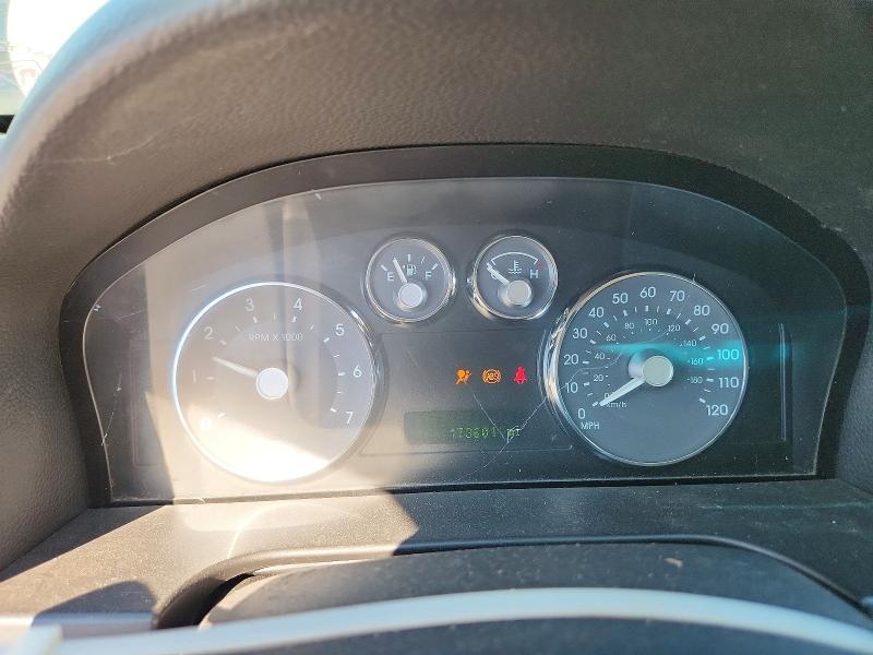 Снимка 9 от търг – 2007 MERCURY MILAN с VIN 3MEHM08Z67R624128