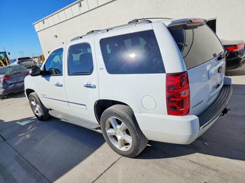 Photo 2 from auction – 2010 CHEVROLET TAHOE with VIN 1GNUKCE04AR113623
