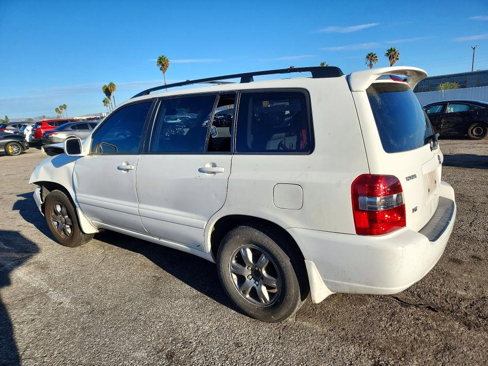 Photo 2 from auction – 2004 TOYOTA HIGHLANDER with VIN JTEDP21A250043693