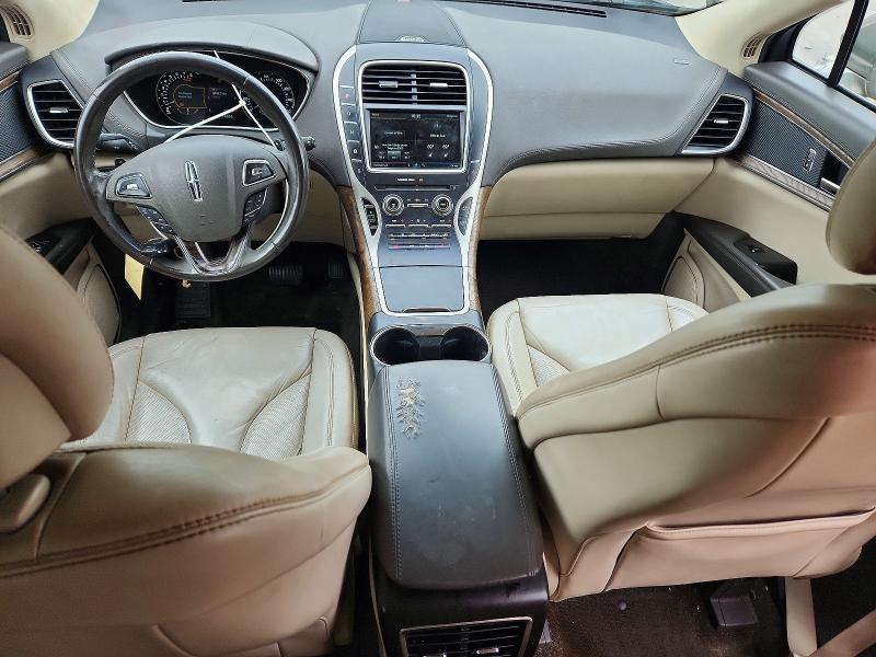 Photo 8 from auction – 2016 LINCOLN MKX with VIN 2LMTJ8KR3GBL35654