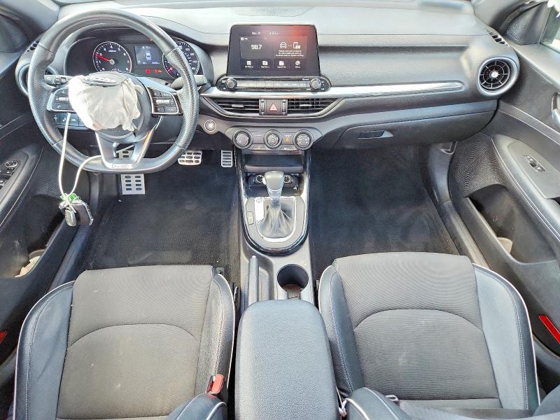 Foto 8 de la subasta – 2021 KIA FORTE con VIN 3KPF34AD4ME392620