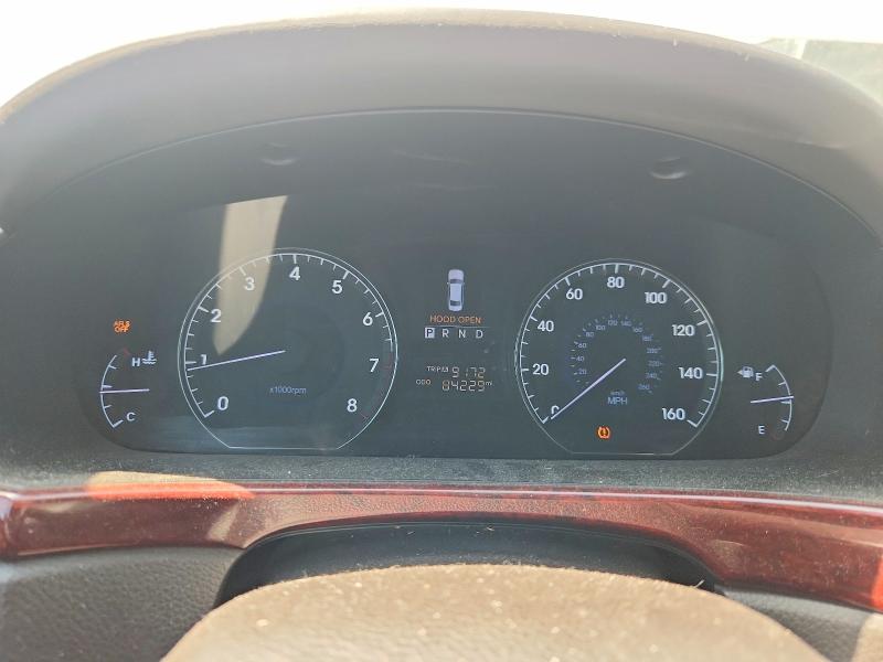 Photo 9 from auction – 2011 HYUNDAI EQUUS with VIN KMHGH4JF3BU029453