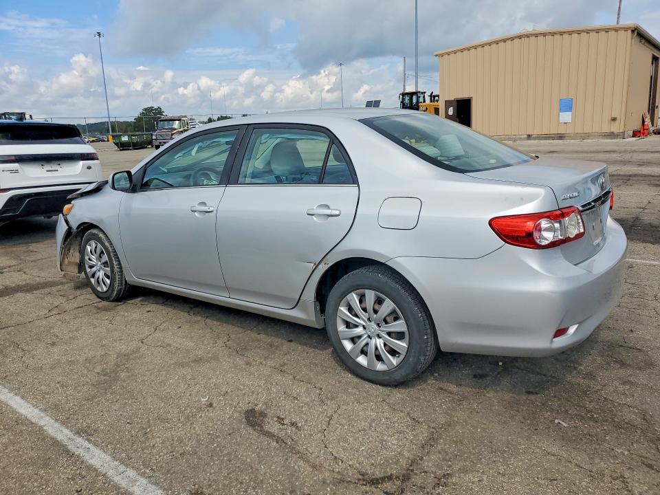Photo 2 from auction – 2013 TOYOTA COROLLA with VIN 2T1BU4EE3DC919477