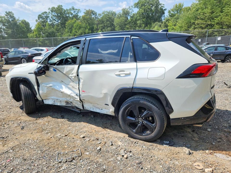 Photo 2 from auction – 2019 TOYOTA RAV4 with VIN JTMEWRFV9KJ021227