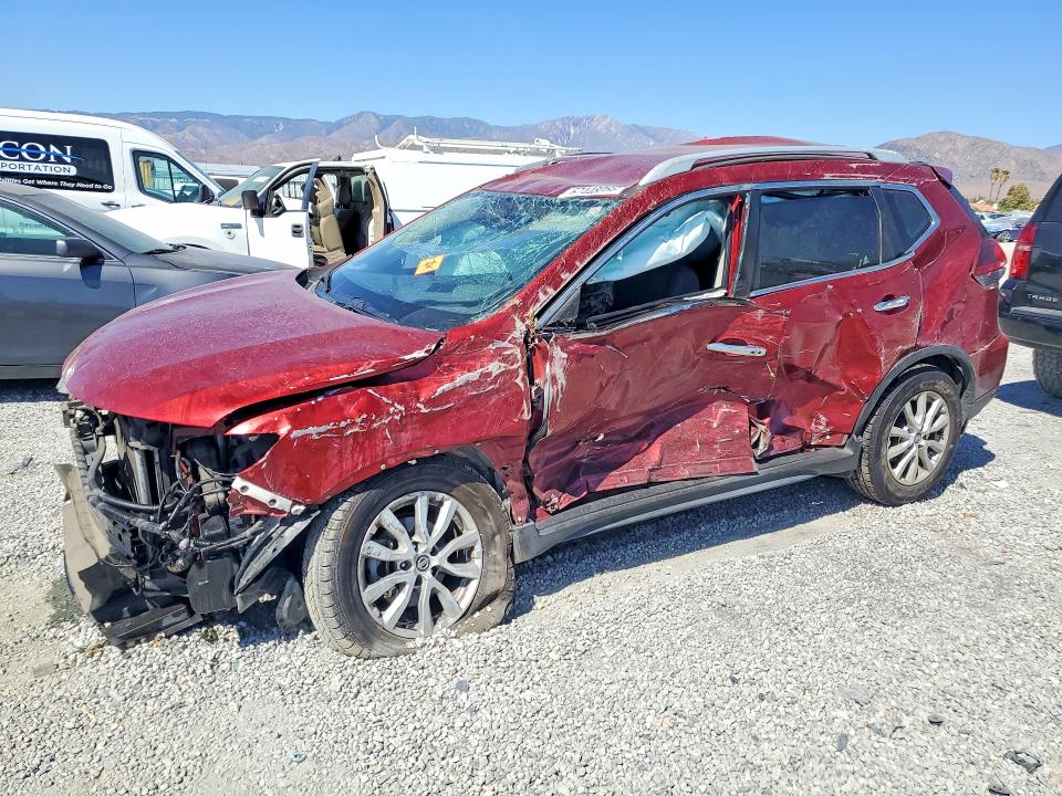NISSAN ROGUE 2018 с VIN 5N1AT2MT3JC734039 - Снимка от търг