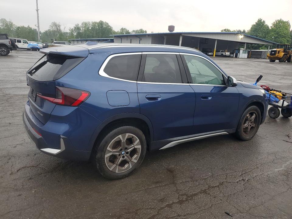 Photo 3 from auction – 2023 BMW X1 with VIN WBX73EF06P5X97929