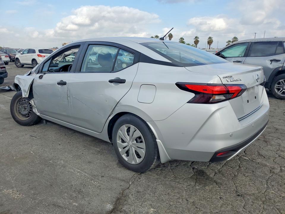 Photo 2 from auction – 2020 NISSAN VERSA with VIN 3N1CN8DVXLL901924