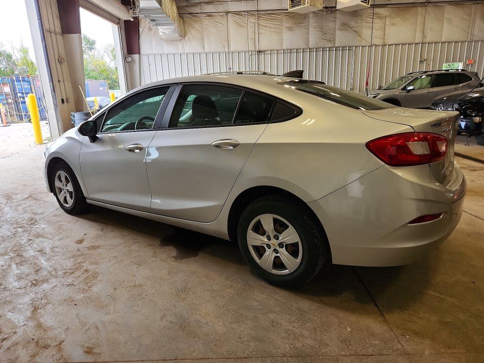 Photo 2 from auction – 2017 CHEVROLET CRUZE with VIN 3G1BC5SMXHS522368