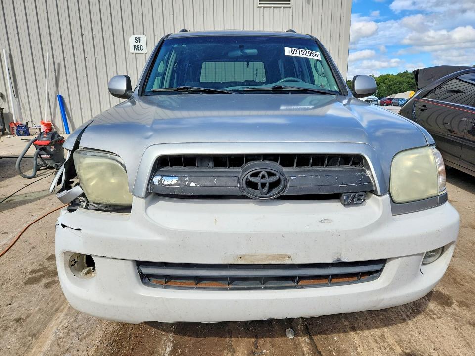 Photo 5 from auction – 2005 TOYOTA SEQUOIA with VIN 5TDZT34A05S239717