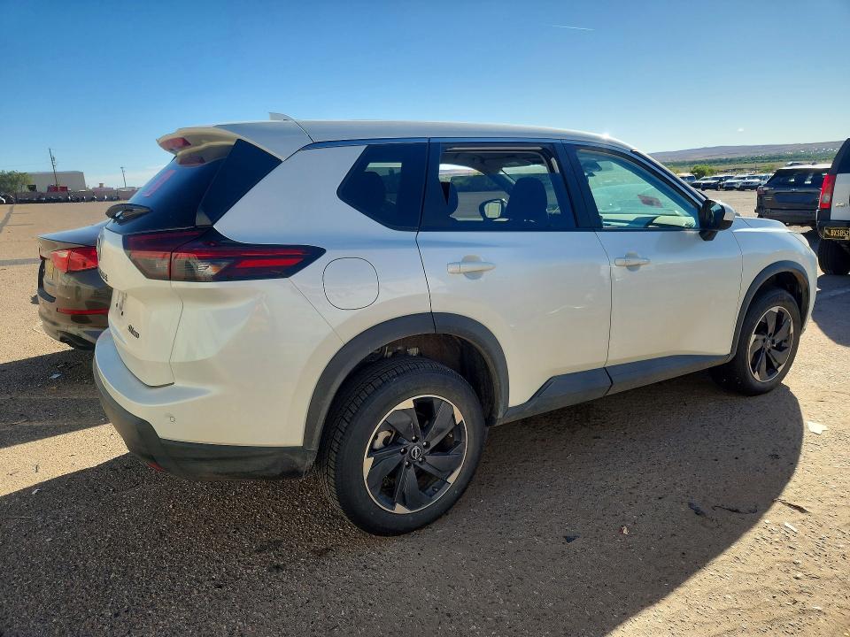 Photo 3 from auction – 2024 NISSAN ROGUE with VIN 5N1BT3BBXRC714001