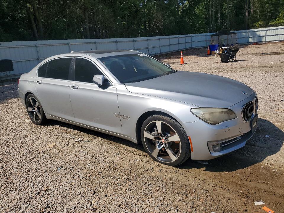 صورة رقم 4 من المزاد - 2013 BMW 750 مع VIN WBAYF8C58DDE59394