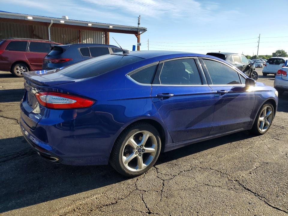 Photo 3 from auction – 2016 FORD FUSION with VIN 3FA6P0T96GR290633