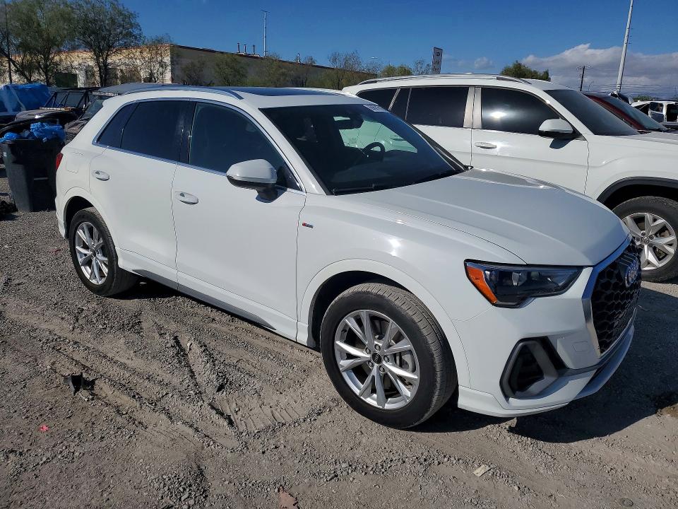 Photo 4 from auction – 2022 AUDI Q3 with VIN WA1DECF35N1123276