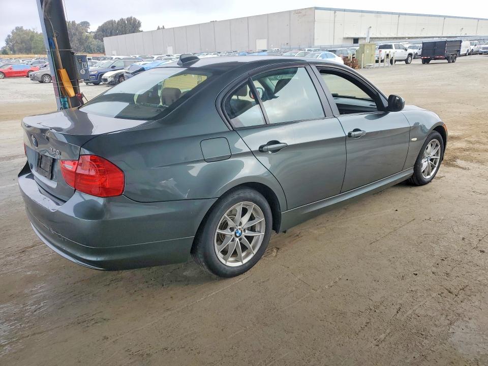 صورة رقم 3 من المزاد - 2010 BMW 328 مع VIN WBAPH5G55ANM70094