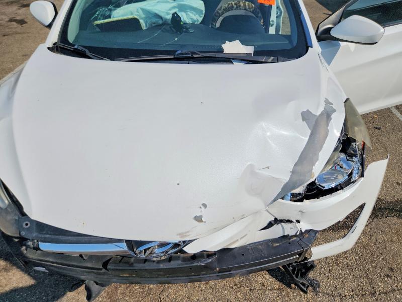 Photo 11 from auction – 2016 HYUNDAI ELANTRA with VIN 5NPDH4AEXGH765855