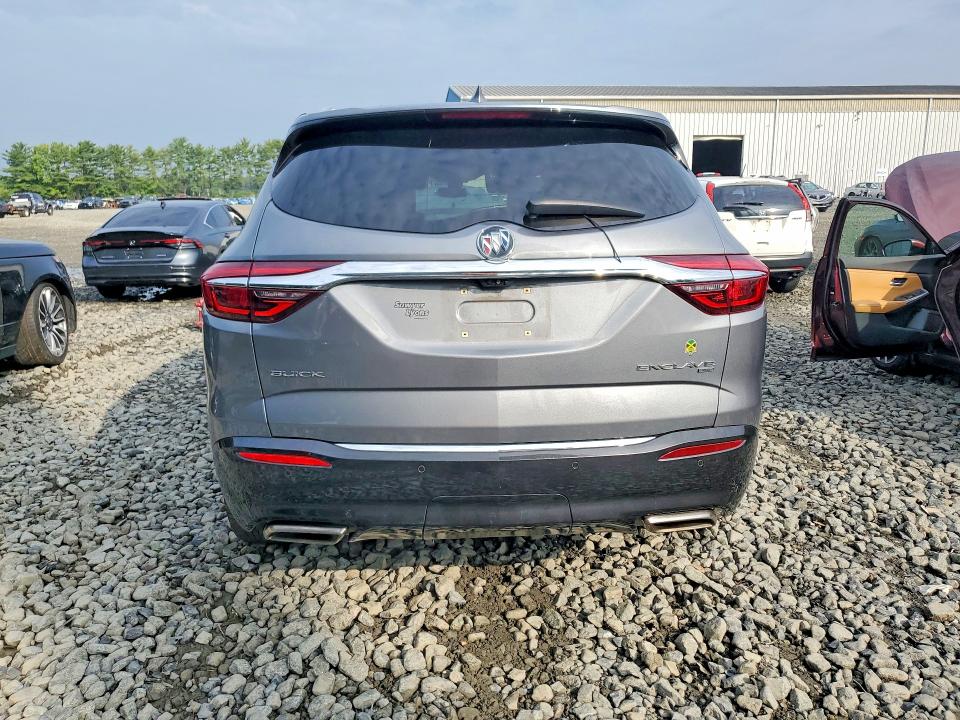 Снимка 6 от търг – 2018 BUICK ENCLAVE с VIN 5GAEVCKW9JJ207963