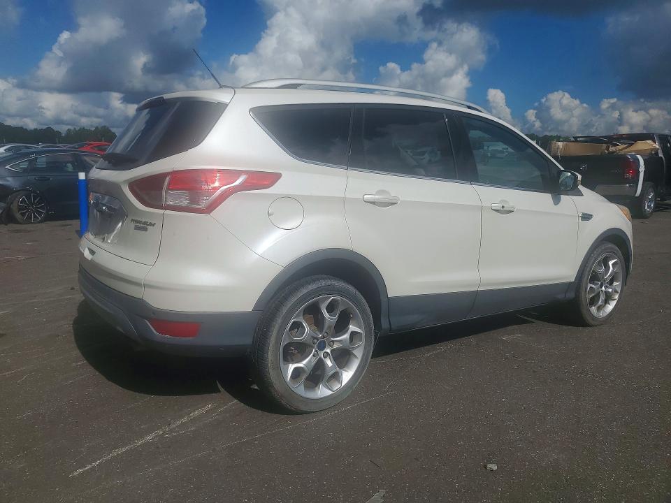 Photo 3 from auction – 2015 FORD ESCAPE with VIN 1FMCU9J92FUA57574